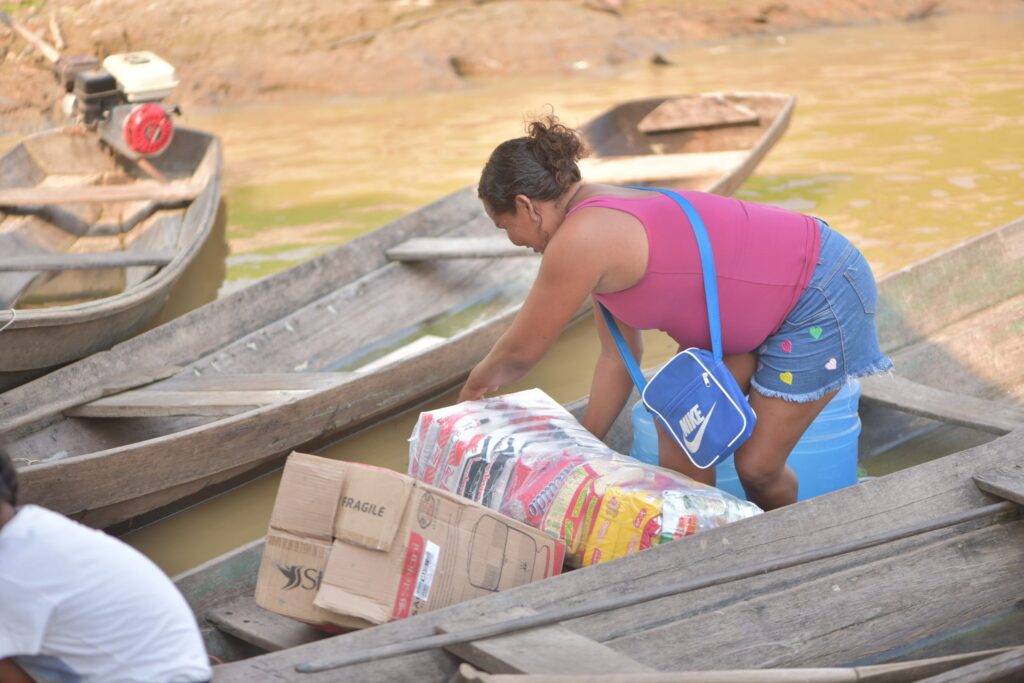 Aliança Amazônia entrega mais de 1,2 mil cestas básicas para famílias afetadas pela estiagem