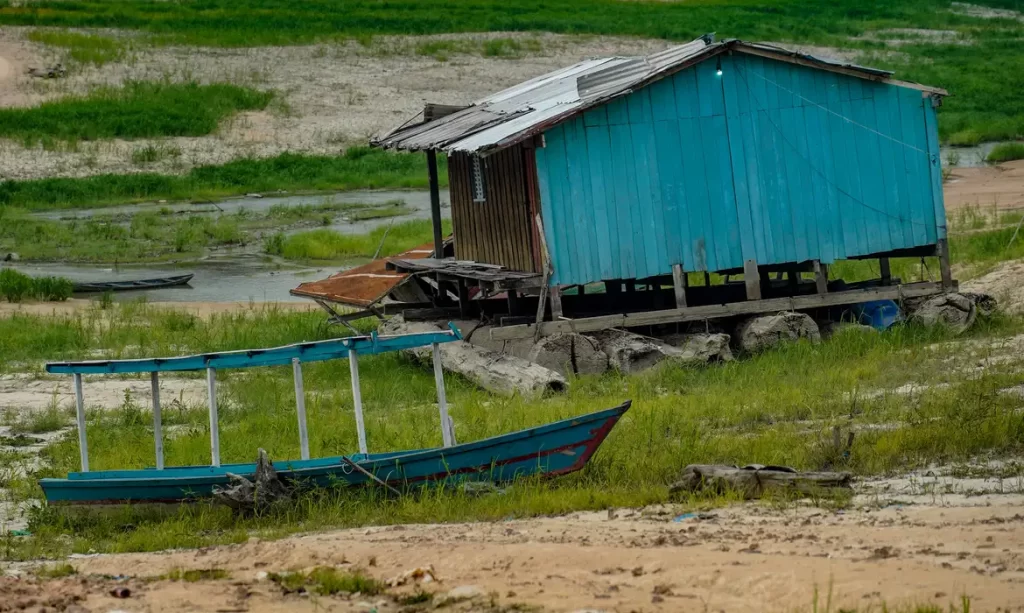 Bacia Amazônica registra menores volumes de chuva em quatro décadas