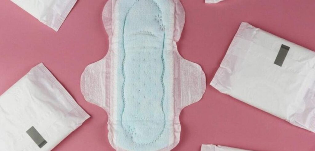 Dia da Mulher: Amazonas tem 500 mil pessoas atrás de dignidade menstrual
