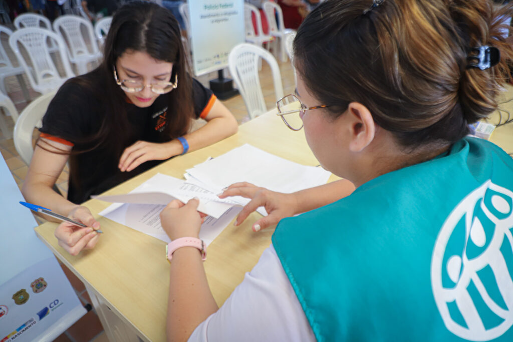 Inscrições abertas para curso de português para pessoas refugiadas e migrantes em Manaus