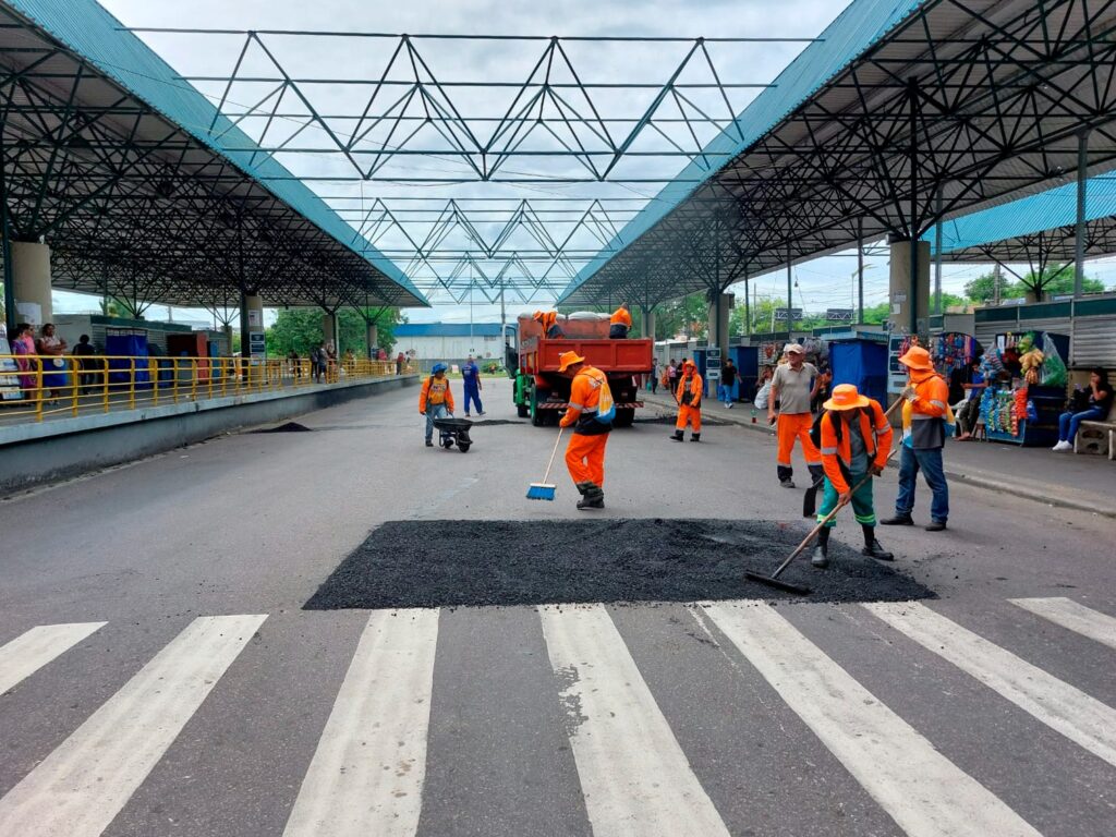 Terminal 5 recebe serviços de manutenção em vias na Zona Leste de Manaus