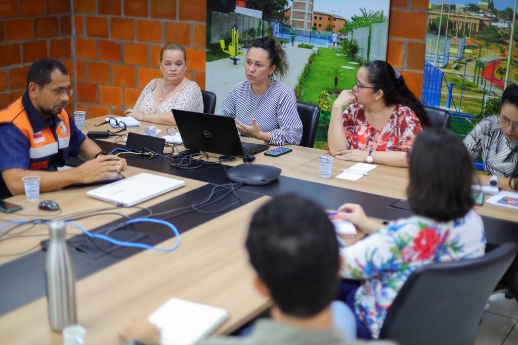 Unicef e Governo do Amazonas alinham estratégias para reduzir os impactos da Estiagem