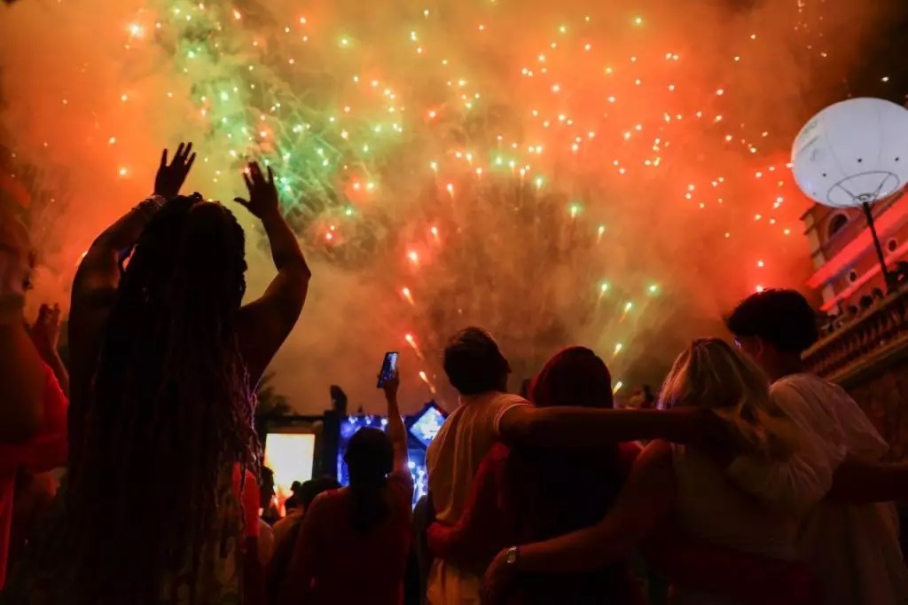 Réveillon do Largo tem 12 horas de festa, segurança reforçada e programação para a família Réveillon do Largo tem 12 horas de festa, segurança reforçada e programação para a família