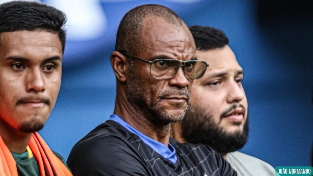 Primeira queda no Barezão 2025: Sete anuncia saída do técnico Renato Donizeti Primeira queda no Barezão 2025: Sete anuncia saída do técnico Renato Donizeti