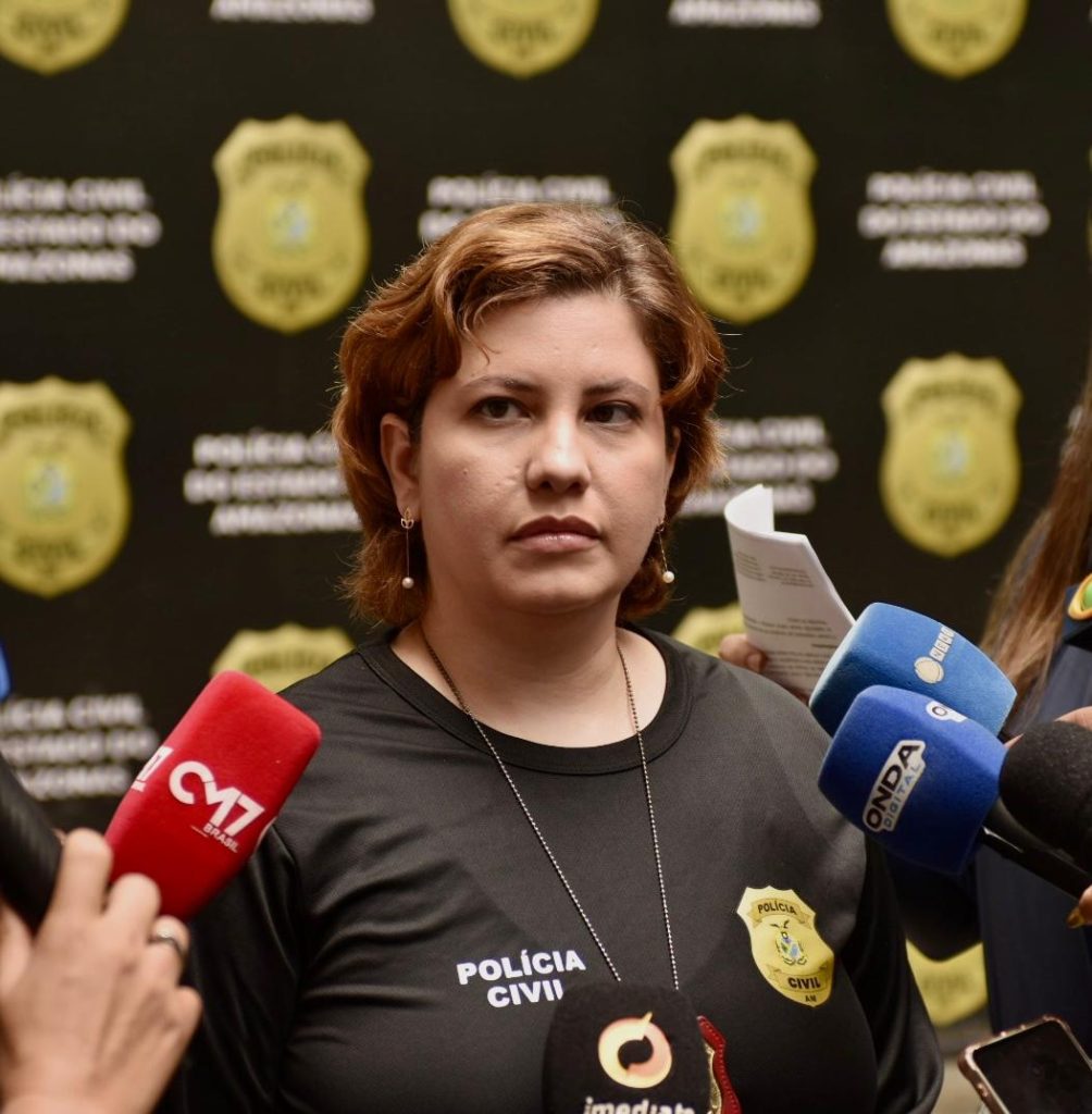 PC-AM prende professor por estupro de vulnerável e outros crimes contra alunas – Polícia Civil do AM PC-AM prende professor por estupro de vulnerável e outros crimes contra alunas – Polícia Civil do AM