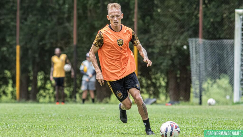 Manaus FC oficializa chegada do meia Diogo Carlos, emprestado pelo Amazonas FC