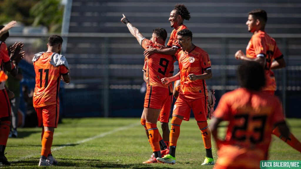 Pré-jogo: em duelo de invictos na Série D, Manauara defende a liderança do grupo contra o Águia de Marabá-PA, na Colina