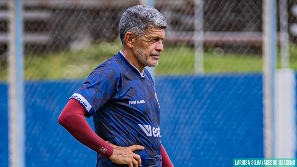 Após primeira derrota no Barezão Série B, João Carlos Cavalo deixa o comando técnico do Fast Após primeira derrota no Barezão Série B, João Carlos Cavalo deixa o comando técnico do Fast