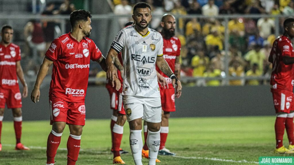 Pré-jogo: para encurtar distância de saída do Z4, Amazonas enfrenta o Vila Nova no Zamith