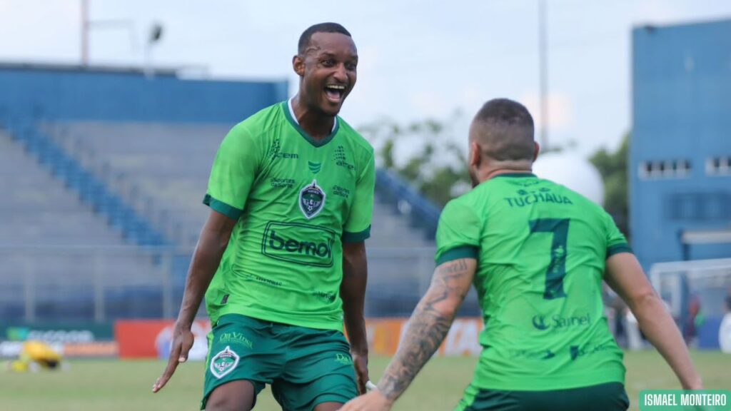 Luis Fernando retorna ao Manaus para terceira passagem e reforça defesa na reta final da Série D Luis Fernando retorna ao Manaus para terceira passagem e reforça defesa na reta final da Série D