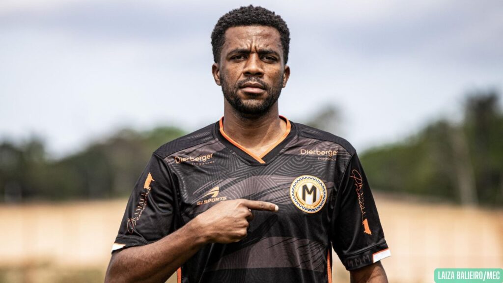 Manauara anuncia atacante Tobinha, ex-Capital-DF, para a reta decisiva da Série D Manauara anuncia atacante Tobinha, ex-Capital-DF, para a reta decisiva da Série D