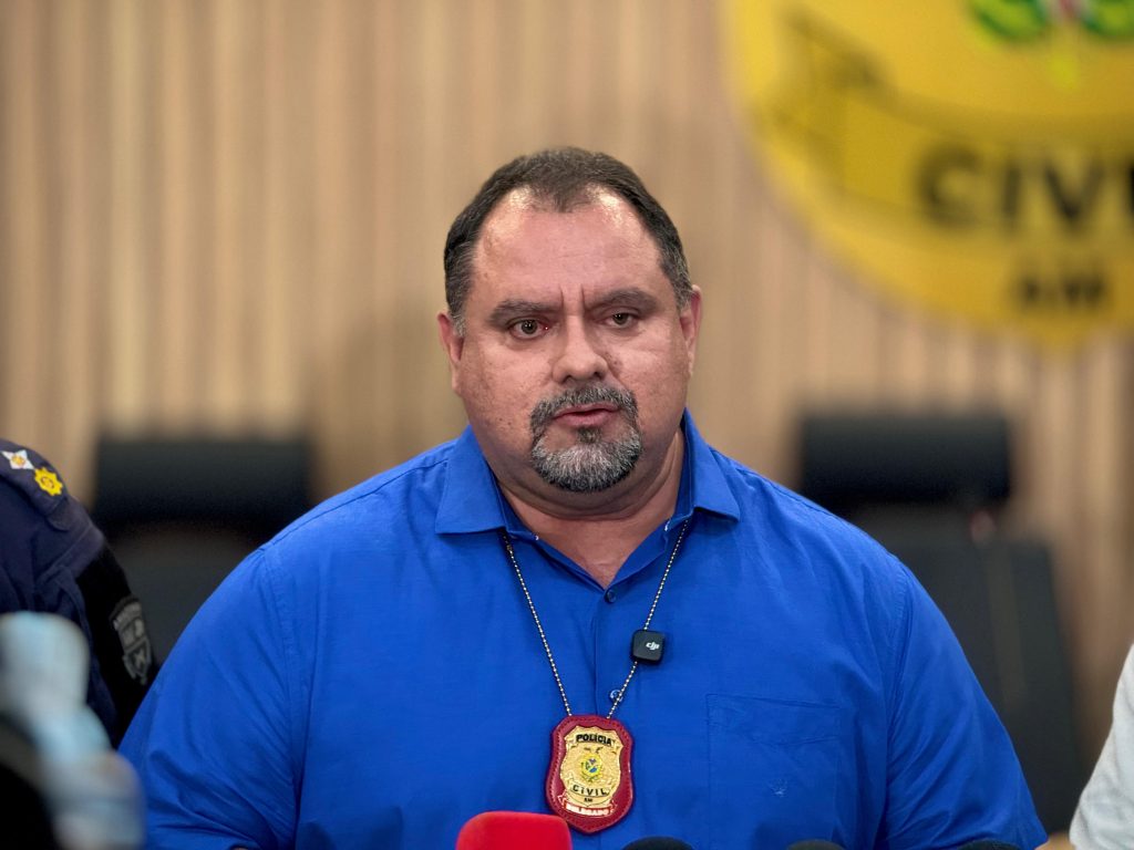 PC-AM e PMAM prendem mentor de roubo de 1,5 tonelada de cabos e estelionatário em ação no interior – Polícia Civil do AM PC-AM e PMAM prendem mentor de roubo de 1,5 tonelada de cabos e estelionatário em ação no interior – Polícia Civil do AM