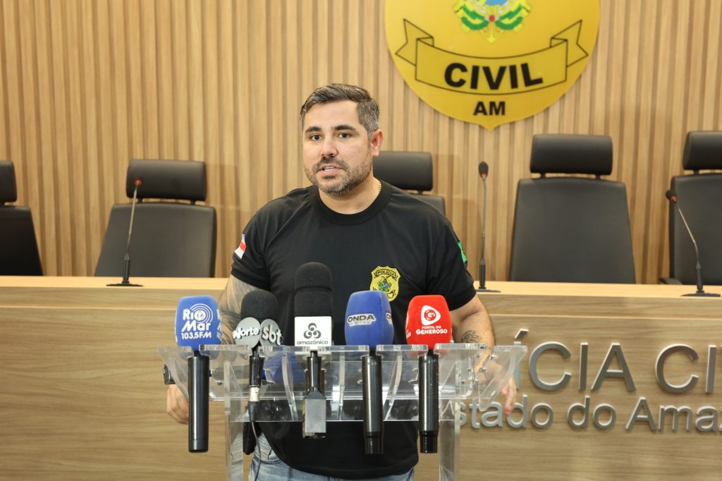Polícia Civil deflagra 2ª fase da Operação Hipócrates e prende médico que cedia plantões a falso profissional de saúde Polícia Civil deflagra 2ª fase da Operação Hipócrates e prende médico que cedia plantões a falso profissional de saúde