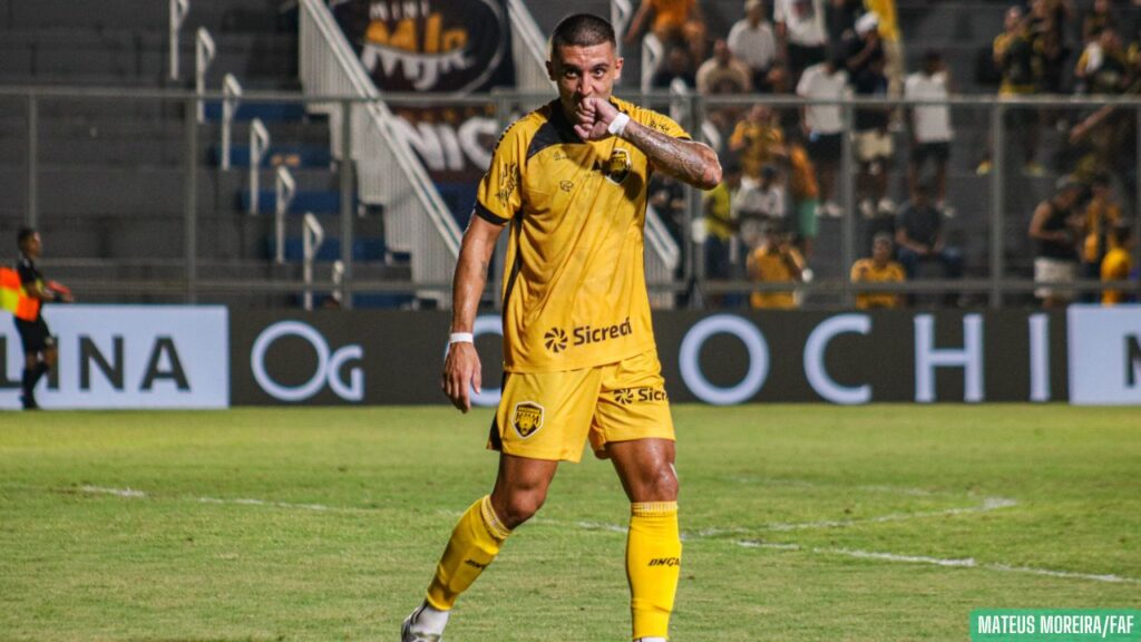 Série B: suspenso, artilheiro Kevin Ramírez desfalca o Amazonas contra o Avaí Série B: suspenso, artilheiro Kevin Ramírez desfalca o Amazonas contra o Avaí