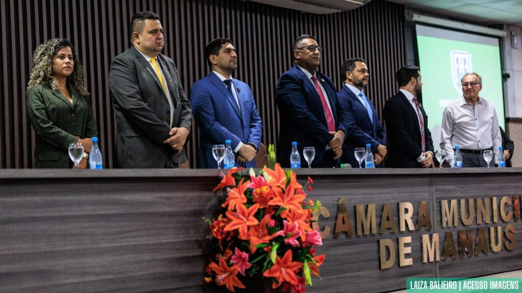 Câmara Municipal homenageia árbitros de futebol do Amazonas pelo Dia do Árbitro Esportivo Câmara Municipal homenageia árbitros de futebol do Amazonas pelo Dia do Árbitro Esportivo