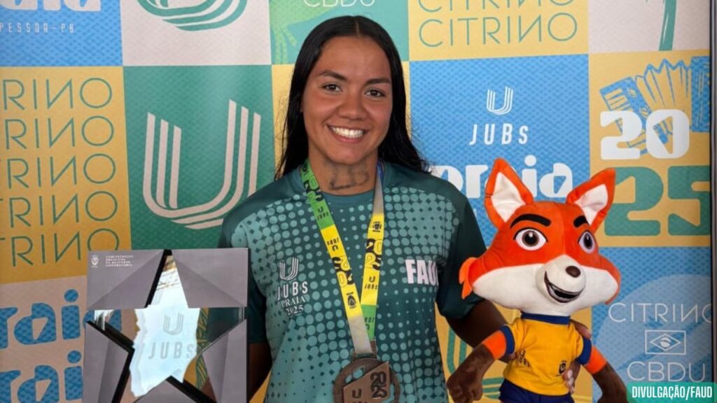 Nadadora amazonense fatura bronze no JUBs Praia 2025 na Paraíba Nadadora amazonense fatura bronze no JUBs Praia 2025 na Paraíba