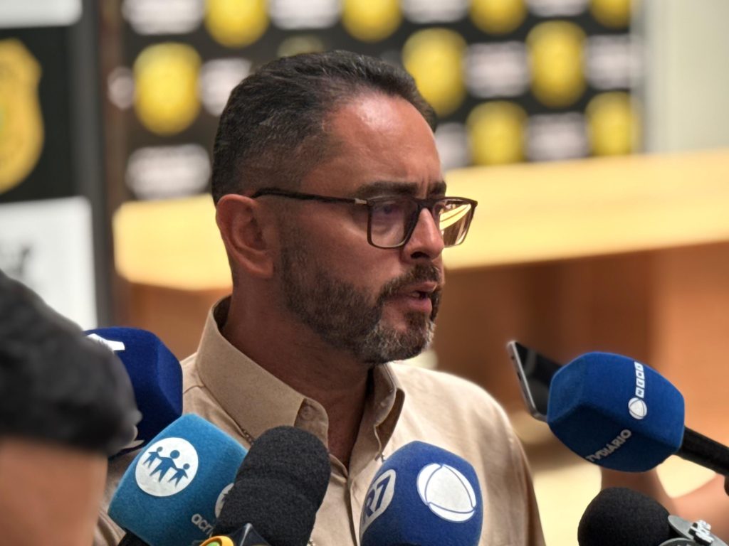 Polícia Civil prende homem em flagrante com cerca de 20 quilos de cocaína avaliados em R$ 1,5 milhão – Polícia Civil do AM Polícia Civil prende homem em flagrante com cerca de 20 quilos de cocaína avaliados em R$ 1,5 milhão – Polícia Civil do AM