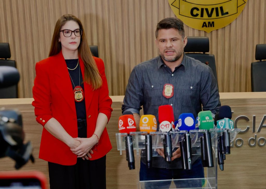Polícia Civil prende suspeito de agredir e estuprar ex-companheira, dois dias após denúncia – Polícia Civil do AM Polícia Civil prende suspeito de agredir e estuprar ex-companheira, dois dias após denúncia – Polícia Civil do AM