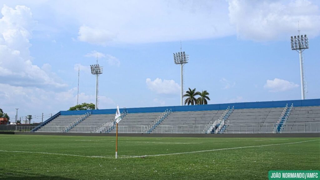 Por problemas na iluminação do Zamith, CBF antecipa Amazonas x Chapecoense para 15h desta segunda-feira Por problemas na iluminação do Zamith, CBF antecipa Amazonas x Chapecoense para 15h desta segunda-feira