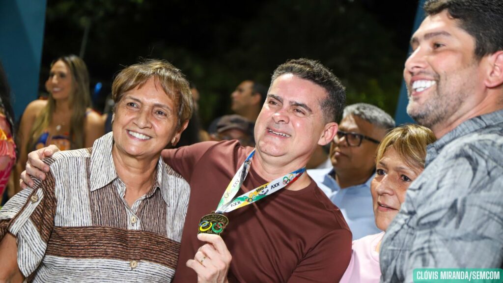 Prefeito David Almeida encerra a 25ª edição das Olimpíadas da Terceira Idade e reforça compromisso com os idosos Prefeito David Almeida encerra a 25ª edição das Olimpíadas da Terceira Idade e reforça compromisso com os idosos