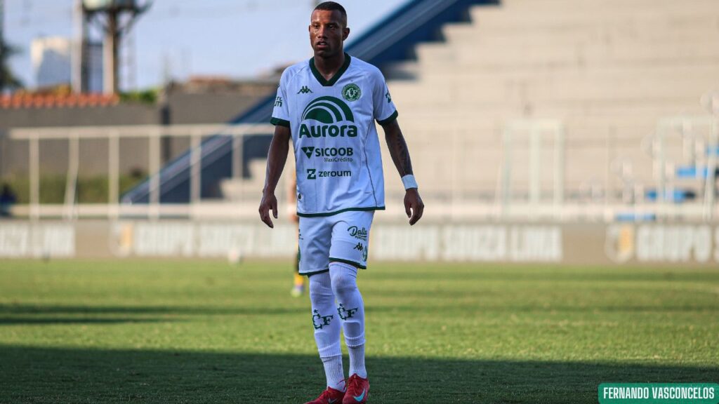 Amazonas FC repudia ato de racismo e identifica responsável em jogo contra a Chapecoense Amazonas FC repudia ato de racismo e identifica responsável em jogo contra a Chapecoense