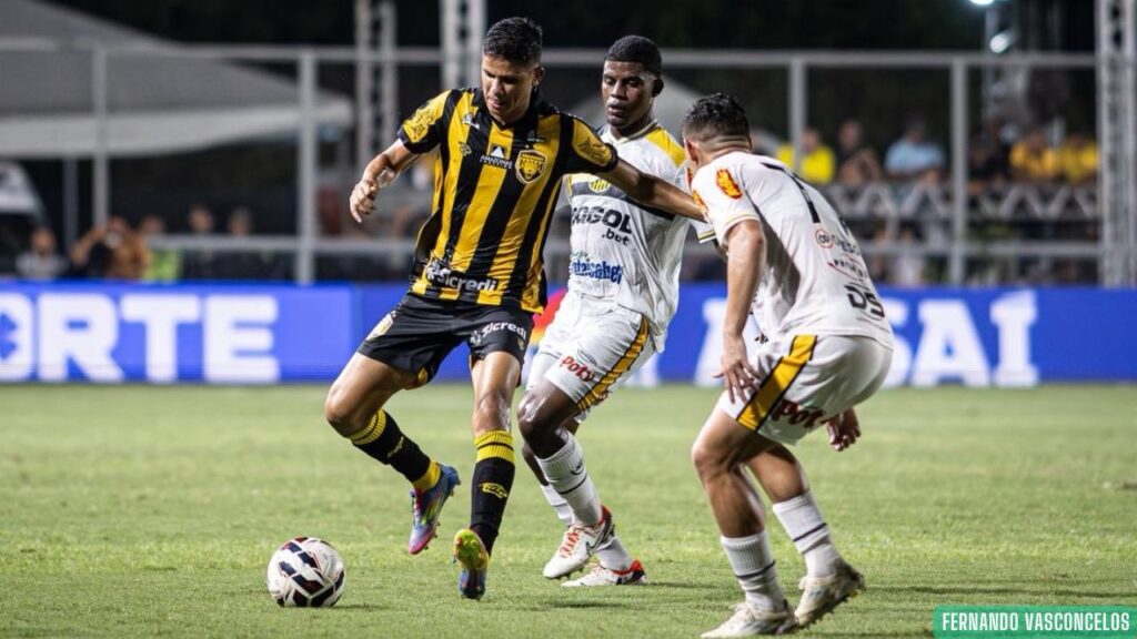 Amazonas empata sem gols com o Novorizontino e segue distante de deixar o Z4 da Série B Amazonas empata sem gols com o Novorizontino e segue distante de deixar o Z4 da Série B