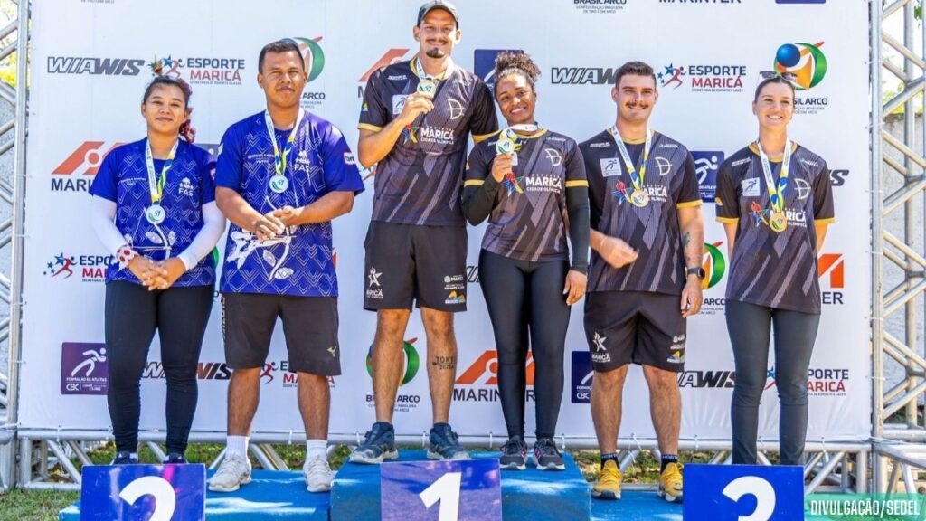 Atletas indígenas do Amazonas conquistam medalha de prata no Brasileiro de Tiro com Arco Atletas indígenas do Amazonas conquistam medalha de prata no Brasileiro de Tiro com Arco
