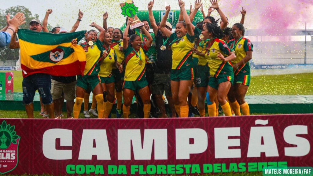 Alvarães vence Coari e conquista título inédito da Copa da Floresta Delas Alvarães vence Coari e conquista título inédito da Copa da Floresta Delas