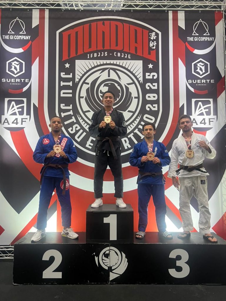 Atleta do Projeto Jovens Embaixadores, apoiado pela PC-AM, conquista título de campeão mundial de Jiu-Jitsu – Polícia Civil do AM Atleta do Projeto Jovens Embaixadores, apoiado pela PC-AM, conquista título de campeão mundial de Jiu-Jitsu – Polícia Civil do AM