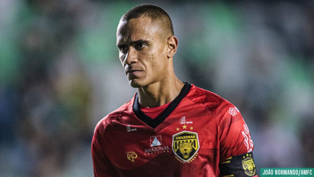 Derrota deixa Amazonas perto da queda na Série B, mas Renan não joga a toalha: "Matematicamente temos chances"