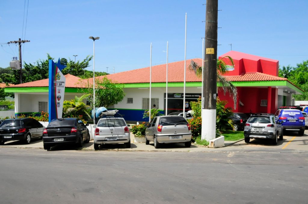PC-AM prende homem condenado a oito anos de prisão por roubos praticados em Presidente Figueiredo – Polícia Civil do AM PC-AM prende homem condenado a oito anos de prisão por roubos praticados em Presidente Figueiredo – Polícia Civil do AM