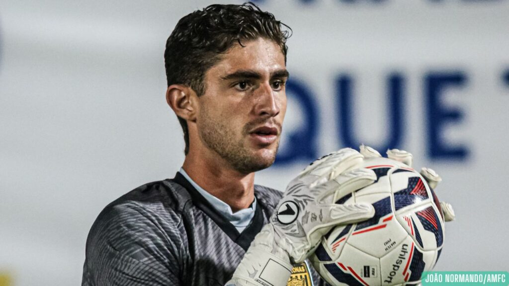 Emprestado pelo Amazonas, goleiro Pedro Caracoci é anunciado no Uberlândia-MG para 2026 Emprestado pelo Amazonas, goleiro Pedro Caracoci é anunciado no Uberlândia-MG para 2026