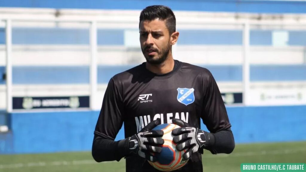 Novo goleiro do Manaus, William Menezes projeta ano vitorioso: "É um clube de tradição e temos um calendário importante"
