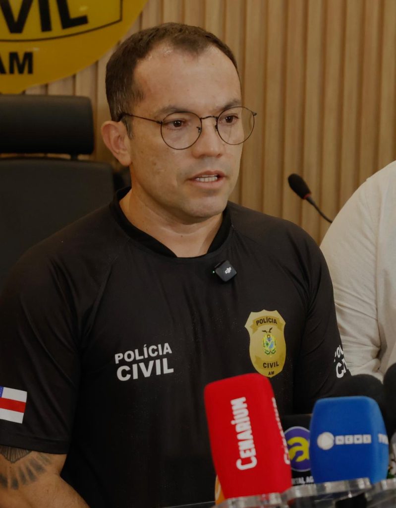 Em Iranduba, PC-AM prende foragido da Justiça com nome na lista Difusão Vermelha da Interpol por estupro cometido no Acre – Polícia Civil do AM Em Iranduba, PC-AM prende foragido da Justiça com nome na lista Difusão Vermelha da Interpol por estupro cometido no Acre – Polícia Civil do AM