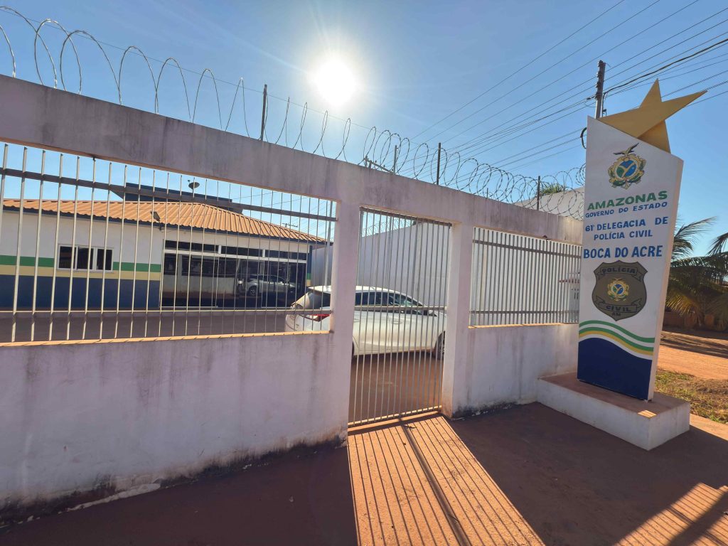 PC-AM prende homem por estupro de vulnerável contra ex-enteada, em Boca do Acre – Polícia Civil do AM PC-AM prende homem por estupro de vulnerável contra ex-enteada, em Boca do Acre – Polícia Civil do AM