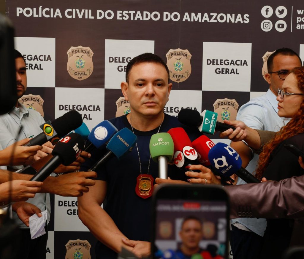 PC-AM prende mentores de grupo que aplicava golpe com o falso cadastro no transporte coletivo – Polícia Civil do AM PC-AM prende mentores de grupo que aplicava golpe com o falso cadastro no transporte coletivo – Polícia Civil do AM