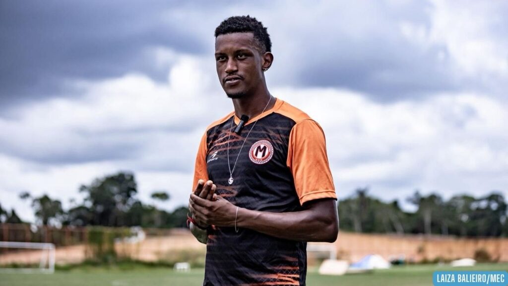 Manauara anuncia zagueiro Felipe Camargo, ex-Itabirito-MG, para a sequência da temporada Manauara anuncia zagueiro Felipe Camargo, ex-Itabirito-MG, para a sequência da temporada