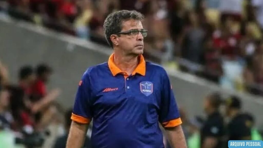 RPE Parintins anuncia Júnior Lopes como novo técnico para o returno do Barezão 2026 RPE Parintins anuncia Júnior Lopes como novo técnico para o returno do Barezão 2026