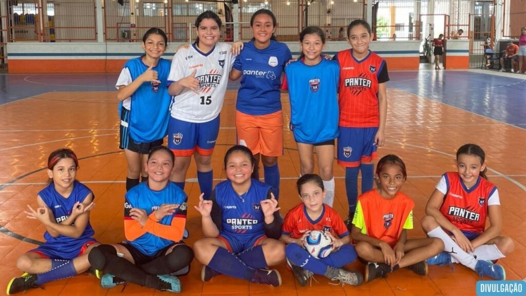 Time feminino da Panter disputa o Amazonense de fut 7 contra equipes masculinas em fato inédito no estado Time feminino da Panter disputa o Amazonense de fut 7 contra equipes masculinas em fato inédito no estado