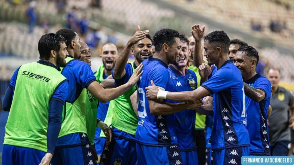 Artilheiros saem do banco para decidir e Nacional vence o Trem-AP por 2 a 1 na estreia da Copa Norte 2026