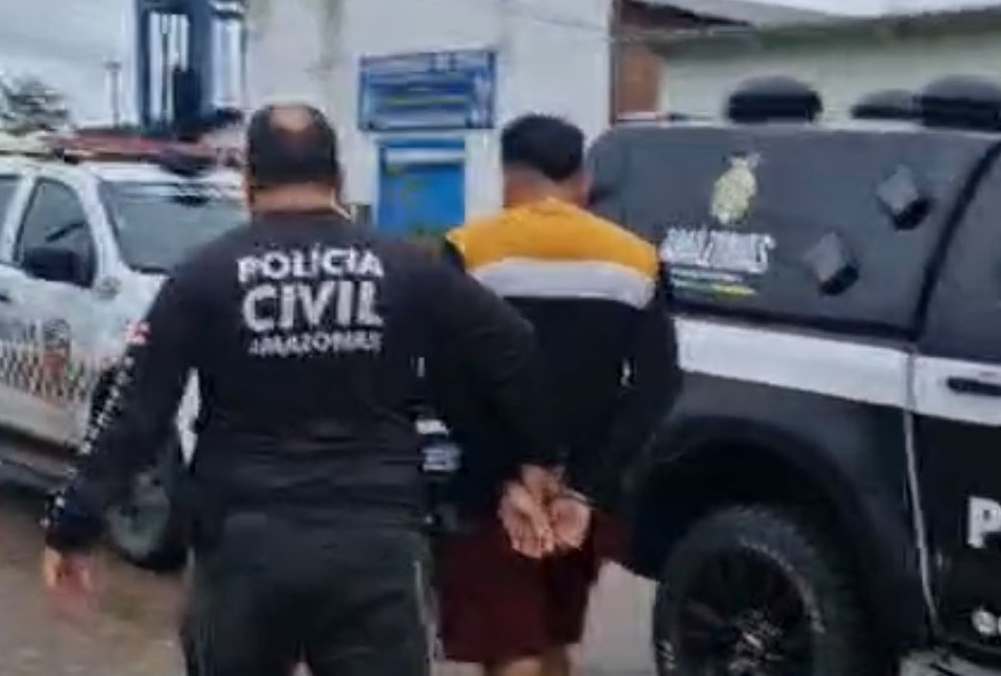 PC-AM e PMAM prendem homem condenado a mais de 9 anos de prisão por tráfico de drogas e porte ilegal de arma de fogo em Itapiranga PC-AM e PMAM prendem homem condenado a mais de 9 anos de prisão por tráfico de drogas e porte ilegal de arma de fogo em Itapiranga