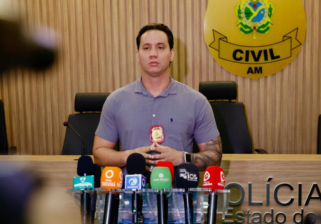 PC-AM e PMAM prendem indivíduo que empurrou homem de flutuante em Manacapuru – Polícia Civil do AM PC-AM e PMAM prendem indivíduo que empurrou homem de flutuante em Manacapuru – Polícia Civil do AM