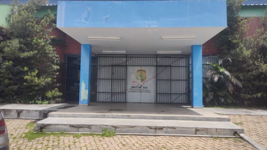 Polícia Civil prende homem por descumprimento de medida protetiva, injúria e ameaça contra a irmã – Polícia Civil do AM Polícia Civil prende homem por descumprimento de medida protetiva, injúria e ameaça contra a irmã – Polícia Civil do AM