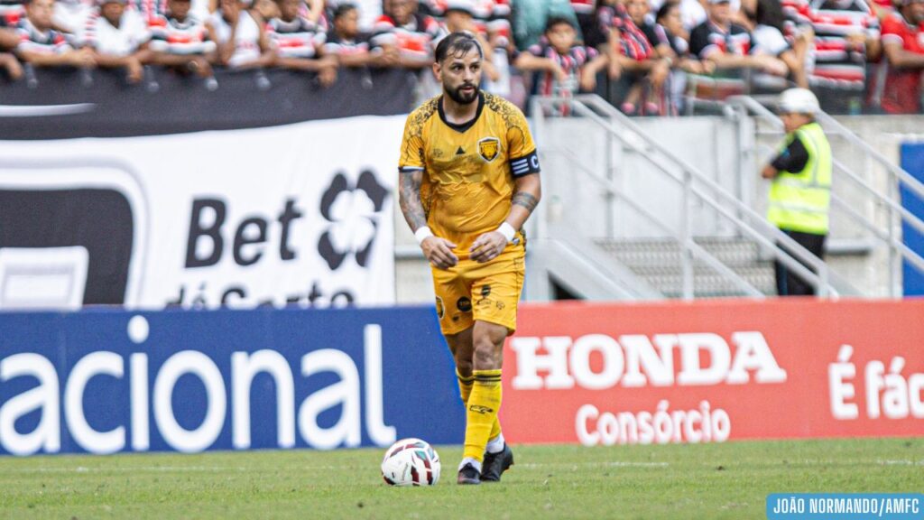 Amazonas FC perde capitão Jiménez por suspensão, mas terá retorno de Cipriano contra o Caxias Amazonas FC perde capitão Jiménez por suspensão, mas terá retorno de Cipriano contra o Caxias