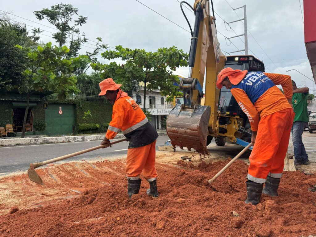 Prefeitura de Manaus reforça drenagem no bairro Raiz