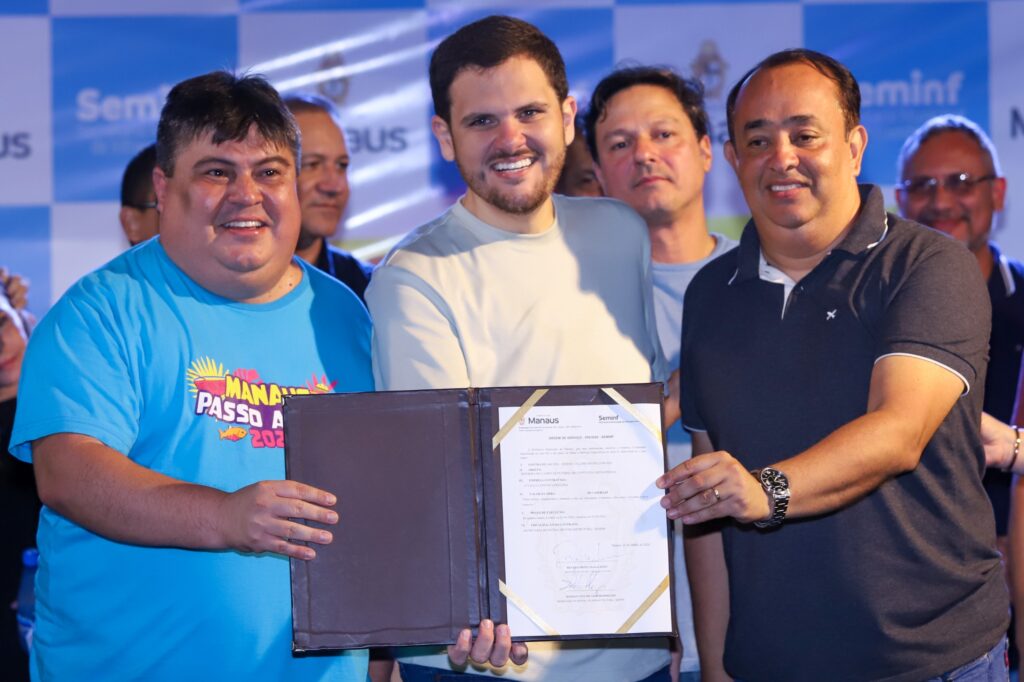 Renato Junior assina primeira ordem de serviço da sua gestão Renato Junior assina primeira ordem de serviço da sua gestão