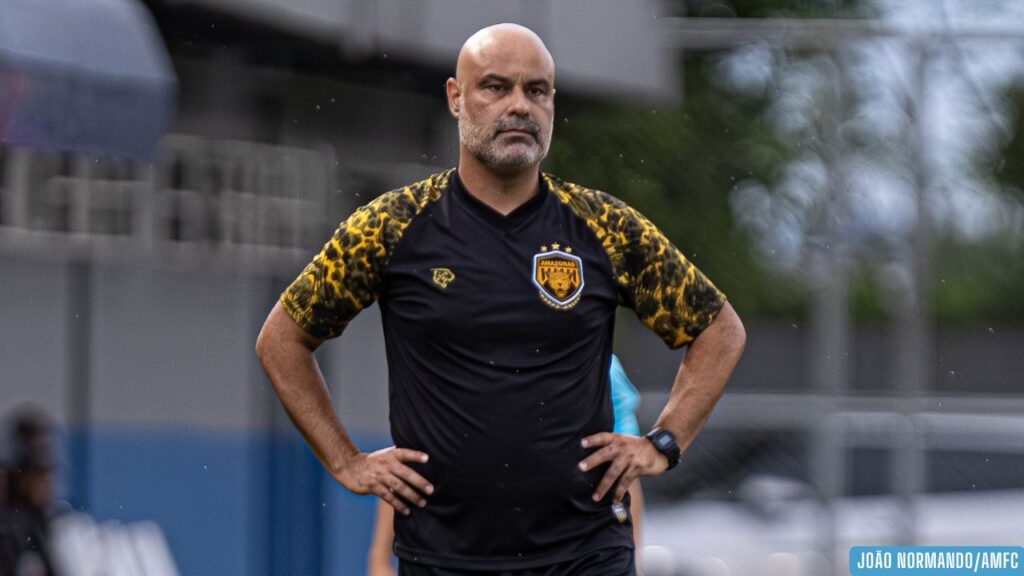 Cristian de Souza aceita proposta do Santa Cruz e deixa o comando técnico do Amazonas FC Cristian de Souza aceita proposta do Santa Cruz e deixa o comando técnico do Amazonas FC
