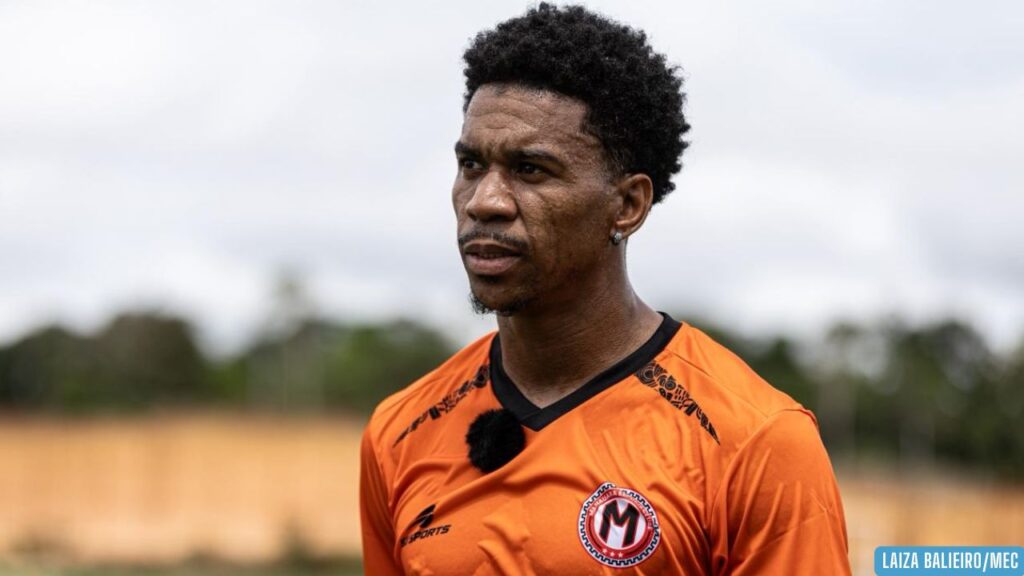 Manauara anuncia atacante Fernandinho, ex-Votuporanguense-SP e Amazonas, para a sequência da Série D Manauara anuncia atacante Fernandinho, ex-Votuporanguense-SP e Amazonas, para a sequência da Série D