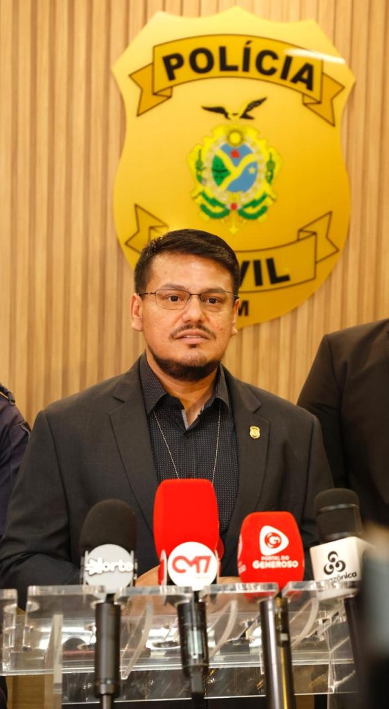 PC-AM e PMAM prendem homem indígena por estupro de vulnerável, cárcere privado e abandono intelectual da filha-neta – Polícia Civil do AM PC-AM e PMAM prendem homem indígena por estupro de vulnerável, cárcere privado e abandono intelectual da filha-neta – Polícia Civil do AM