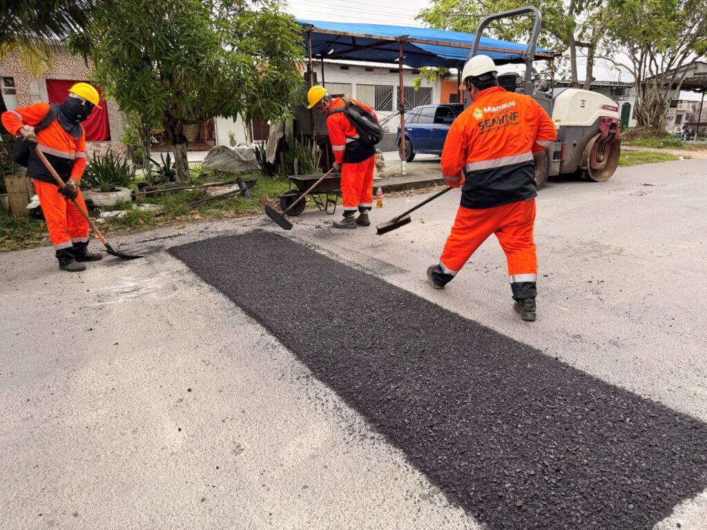 PMM intensifica operação ‘Tapa-Buracos’ no bairro Nova Cidade PMM intensifica operação ‘Tapa-Buracos’ no bairro Nova Cidade